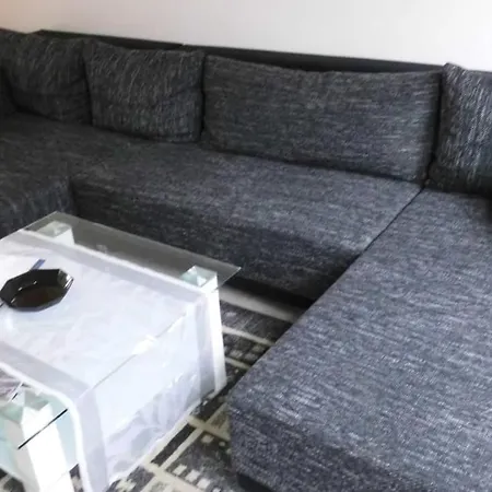 Ferienwohnung Stadtmitte Bis 7 Personen * لمغو